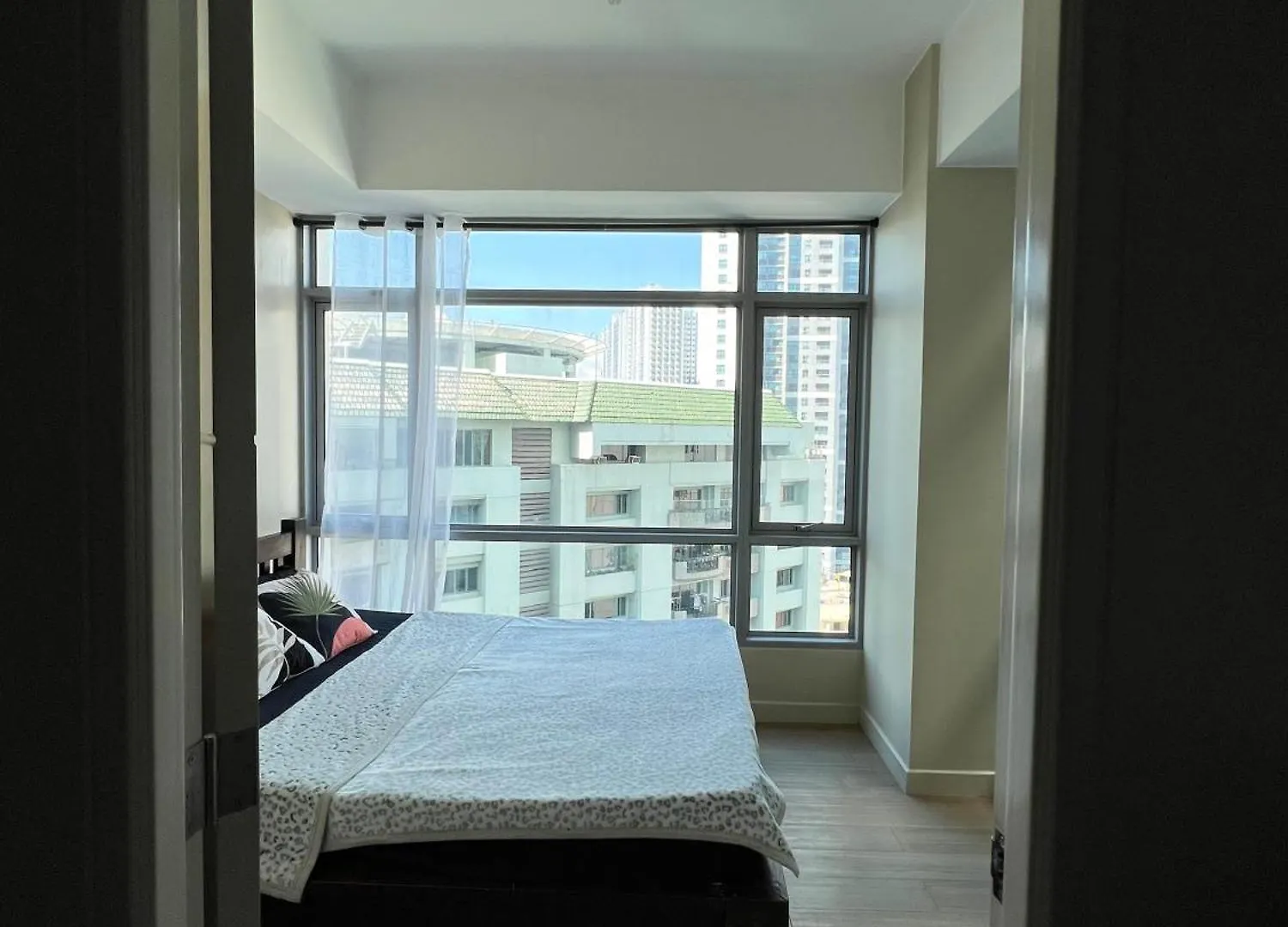 New Cozy 1Br Unit In Salcedo Makati! Apartment Manila Philippines