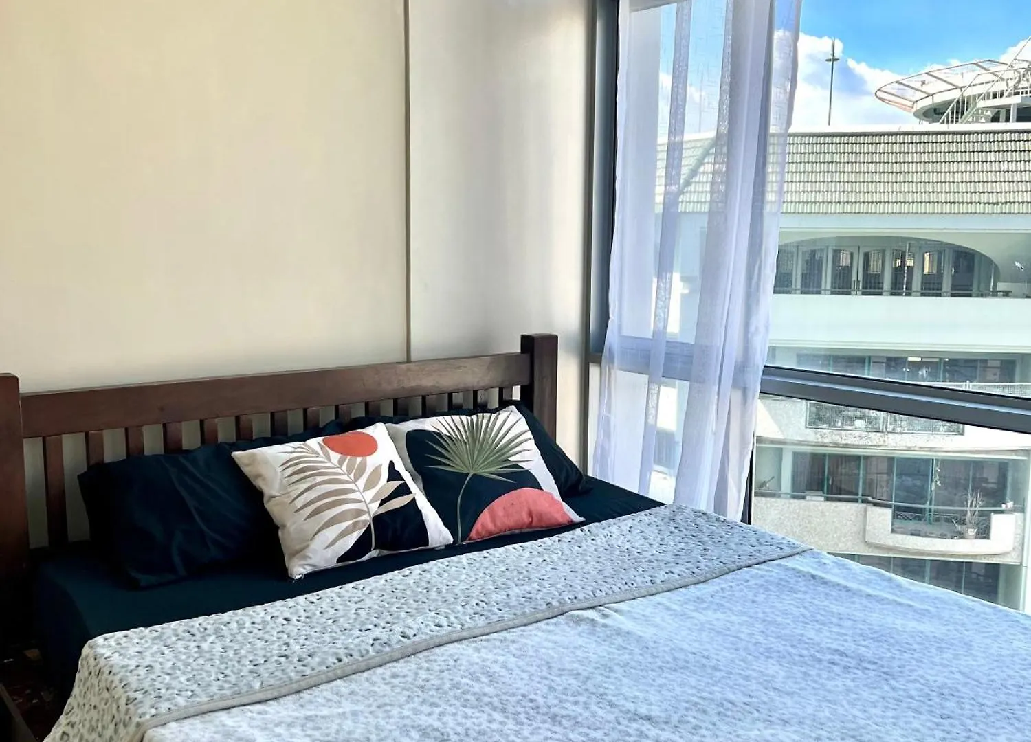 New Cozy 1Br Unit In Salcedo Makati! location